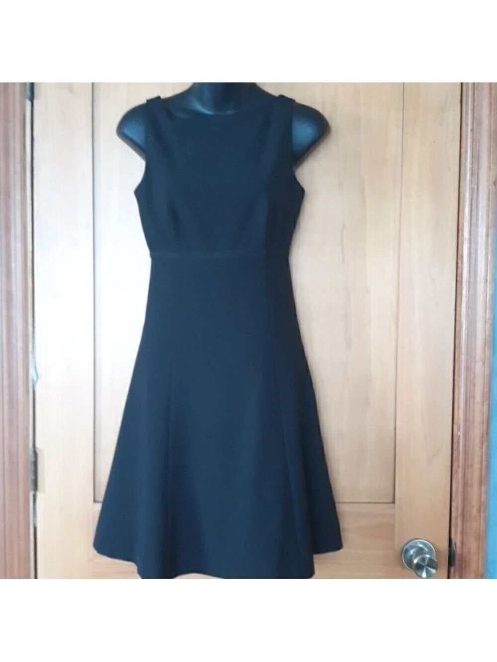 Gap stretch black dress